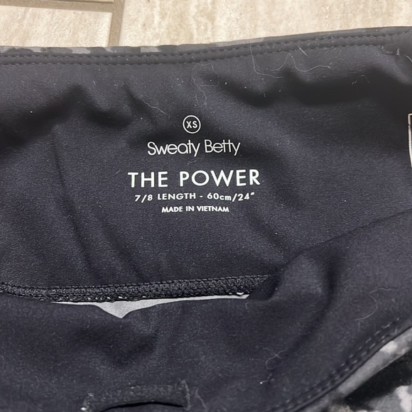 Sweaty Betty Leggings - Picture 2 of 4